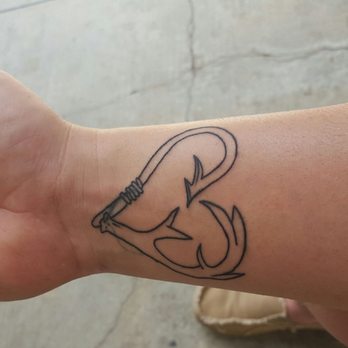 Ink Slingers - This place is awesome Nikki is who did my tattoo and she did my second tattoo and very patient and I had a really good time - Tattoo Near Me - Springfield, Missouri