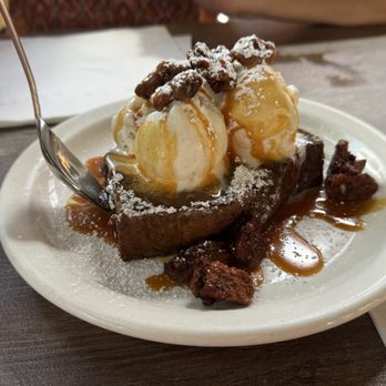 Dajio - Fried Banana bread with ice cream. Wow was this amazing! - Seafood Near Me - Ocracoke, North Carolina Dajio - Fried Banana bread with ice cream. Wow was this amazing! - Seafood Near Me - Ocracoke, North Carolina