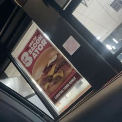 Wendy's - Been sitting here for 10 minutes. No cars in the drive through. Wtf