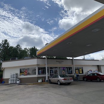 Shell - a gas station with cars parked in front of it - Gas Stations Near Me - Hoover, Alabama Shell - a gas station with cars parked in front of it - Gas Stations Near Me - Hoover, Alabama