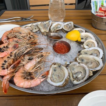 Saltine - Happy Hour! YAY! - Seafood Near Me - Norfolk, Virginia Saltine - Happy Hour! YAY! - Seafood Near Me - Norfolk, Virginia