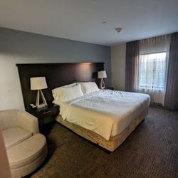 Staybridge Suites Building 1208 - 318