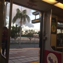 Willow Blue Line Station - Sunrise at Willow Station