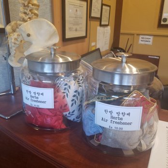 Dae Won Acupuncture - Lots of herbs and oriental medicines, they are selling. Interesting! - Acupuncture Near Me - Flushing, New York