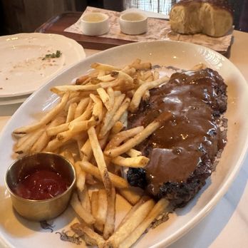 Harlow Grove - Steak frites - Breakfast & Brunch Near Me - Winter Garden, Florida Harlow Grove - Steak frites - Breakfast & Brunch Near Me - Winter Garden, Florida
