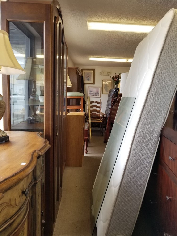 JOHNSON’S FURNITURE Updated September 2024 10 Reviews 722 Main St