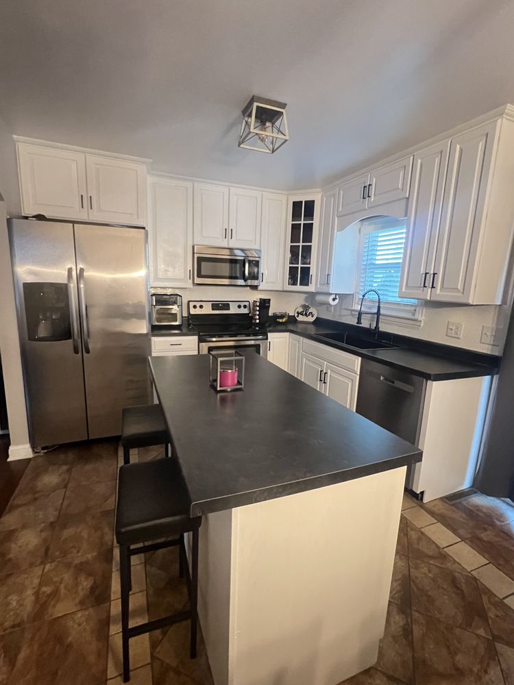 Slide of D&D plumbing and Remodeling
