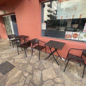 Maguro Spot - seating is outside - Seafood Near Me - Honolulu, Hawaii Maguro Spot - seating is outside - Seafood Near Me - Honolulu, Hawaii