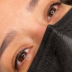 Armored Artistry - Fresh lash enhancement & tight-liner