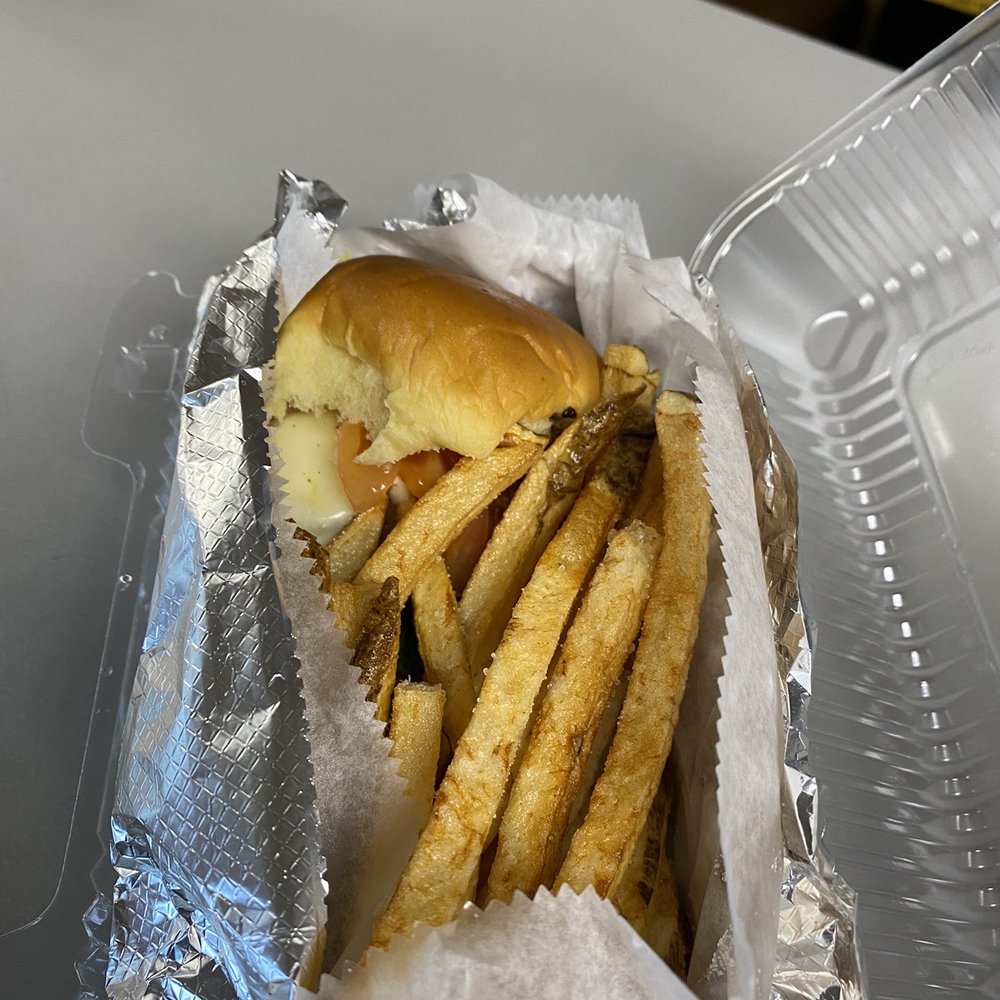 Fat Daddy's BBQ - Cheeseburger kids meal - Barbeque Near Me - Georgetown, Delaware Fat Daddy's BBQ - Cheeseburger kids meal - Barbeque Near Me - Georgetown, Delaware