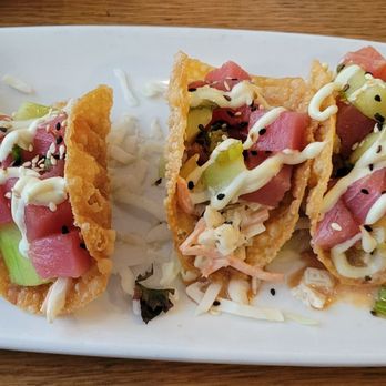 Hot Tuna - Poke tacos - Bars Near Me - Virginia Beach, Virginia
