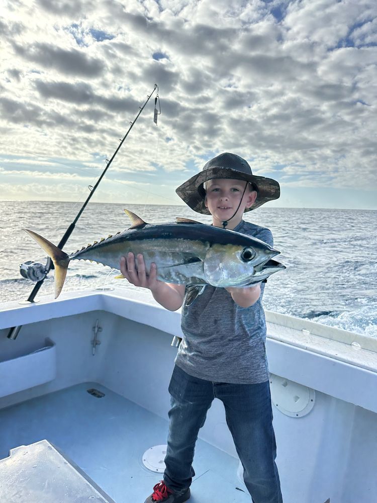 Catch of the day Charters Logo