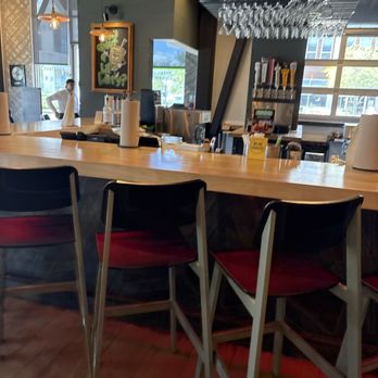 Hopdoddy Burger Bar - Burgers Near Me - Cypress, Texas