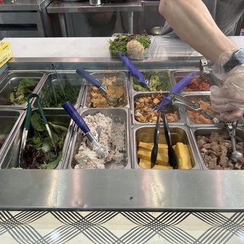 Poke Me - Toppings bar - Hawaiian Near Me - Los Angeles, California