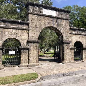 Cedar Grove Cemetery - Entry gate - Landmarks & Historical Buildings Near Me - New Bern, North Carolina