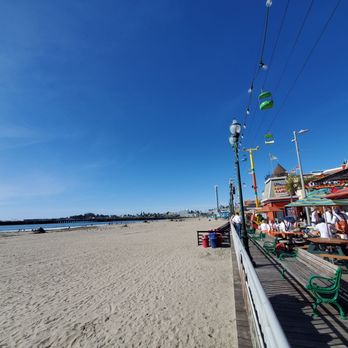 Café Espresso - Seating and beach - Coffee & Tea Near Me - Santa Cruz, California