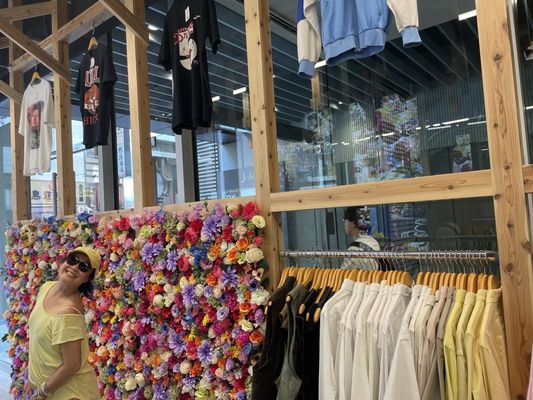 BLUE USED Vintage Clothing ROOM by null