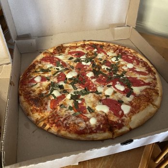 Tony's Pizza - Margarita pizza that was awesome as usual. - Pizza Near Me - Dunedin, Florida Tony's Pizza - Margarita pizza that was awesome as usual. - Pizza Near Me - Dunedin, Florida