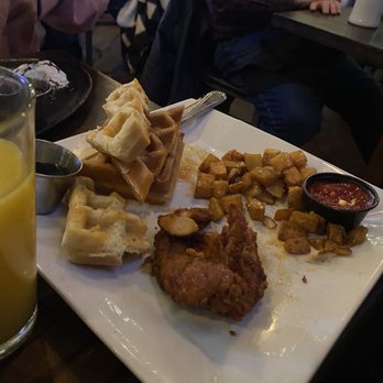 Prato 850 - Gastropubs Near Me - Commack, New York Prato 850 - Gastropubs Near Me - Commack, New York