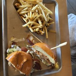 Rockin Rollerz Craft Burger - Rockin Rolla