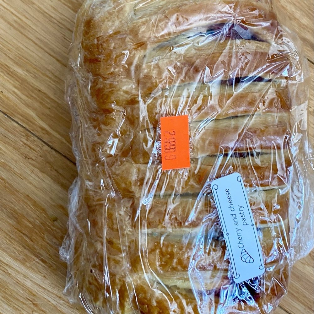 I JUST bought this pastry and got home to enjoy it and then saw that it's completely moldy! This market! UGH!!!