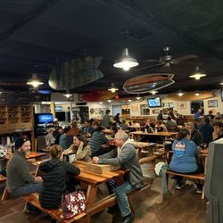 Pizza Port Brewing - Picnic style tables