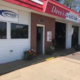 Exterior outside entrance of Troy's Corner Auto Care - Roseville, Minnesota Exterior outside entrance of Troy's Corner Auto Care - Roseville, Minnesota