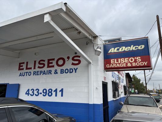 Eliseo's Garage