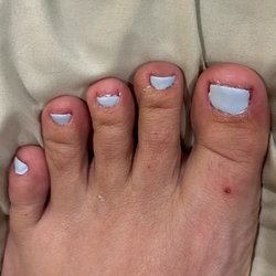 H2O Nails Spa - Terrible paint job and overall nails just look horrible!!