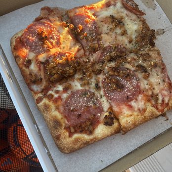 Dino's Pizza Kitchen - Pizza Near Me - Livermore, California Dino's Pizza Kitchen - Pizza Near Me - Livermore, California