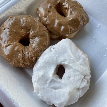 Ingram's Donut & Bakery - Two maple one white - Bakeries Near Me - Dallas, Texas Ingram's Donut & Bakery - Two maple one white - Bakeries Near Me - Dallas, Texas