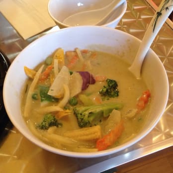 Khun 9 Thai Kitchen - Green curry with vegetables. - Thai Near Me - Torrance, California