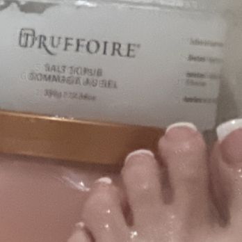 Happy Bubbles - It isn't for you if you're broke or if you like cheap over processed bath scrubs with 17 ingredients like at bath and body works. - Cosmetics & Beauty Supply Near Me - San Francisco, California