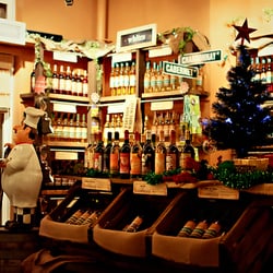 Powell Village Winery - Wine Shop