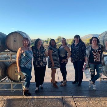 Vineyard Limousine and Party Bus - Mont De Oro Winery - Limos Near Me - Temecula, California