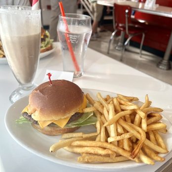 Ruby's Diner - Impossible Burger Combo Mocha shake - Diners Near Me - Laguna Beach, California Ruby's Diner - Impossible Burger Combo Mocha shake - Diners Near Me - Laguna Beach, California