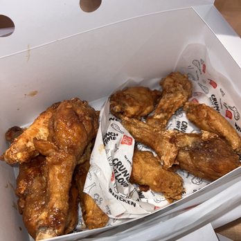 Bonchon Midtown Houston - Combo 6 Wings 3 Drumsticks - Half Soy Garlic, Half Plain. Soy Garlic was delicious, Plain had no seasoning. - Korean Near Me - Houston, Texas Bonchon Midtown Houston - Combo 6 Wings 3 Drumsticks - Half Soy Garlic, Half Plain. Soy Garlic was delicious, Plain had no seasoning. - Korean Near Me - Houston, Texas
