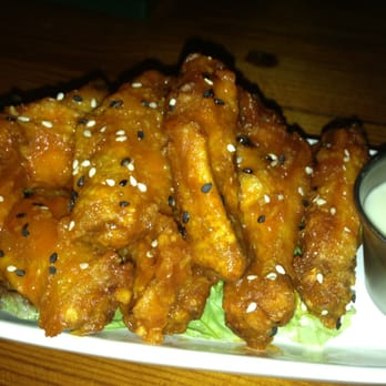 Smithfield Hall - Jameson Wings!! - Pubs Near Me - New York, New York
