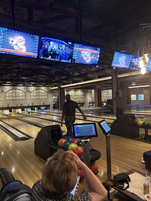 Bowl & Barrel by null