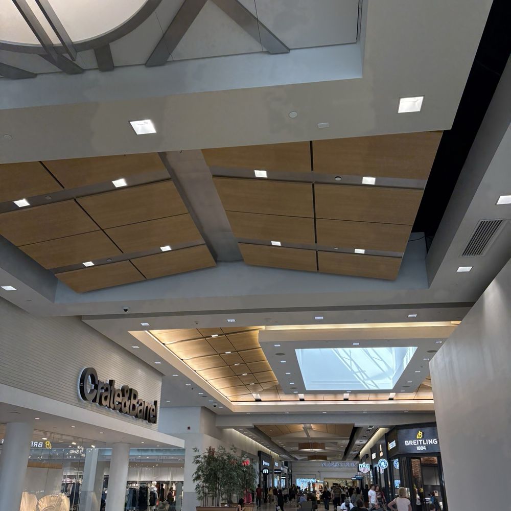 Lululemon Athletica - Sports Wear Near Me - Murray, Utah