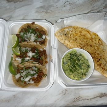 Taco Xpress - Tacos/ Quesadilla. 
Freshly made Guacamole - Mexican Near Me - Covington, Kentucky