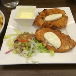 Claddagh - Chicken with garlic sauce