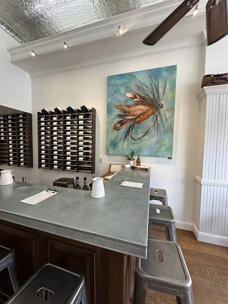 Caddis Wines Logo