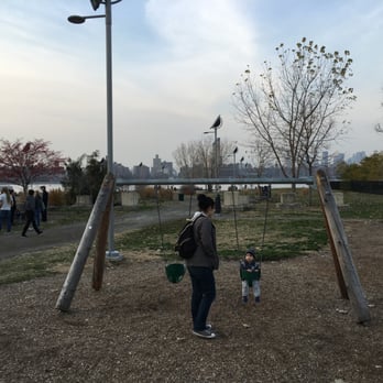Bushwick Inlet Park - Parks Near Me - New York, New York
