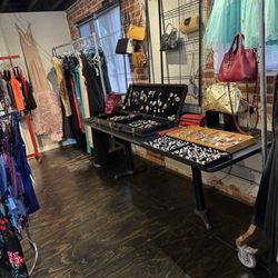 Holy Thrift - Clothing