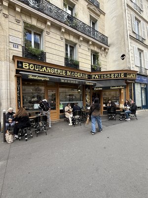 BOULANGERIE MODERNE by null