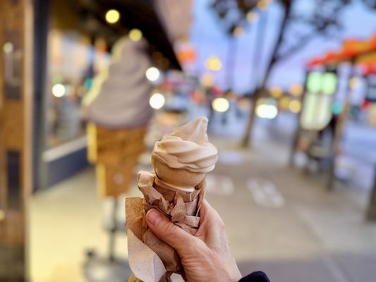 Super Duper Burgers by null