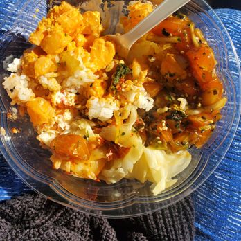 Poke Fix Hawaii - Shoyu furikake salmon and spicy garlic shrimp - Sushi Bars Near Me - Honolulu, Hawaii