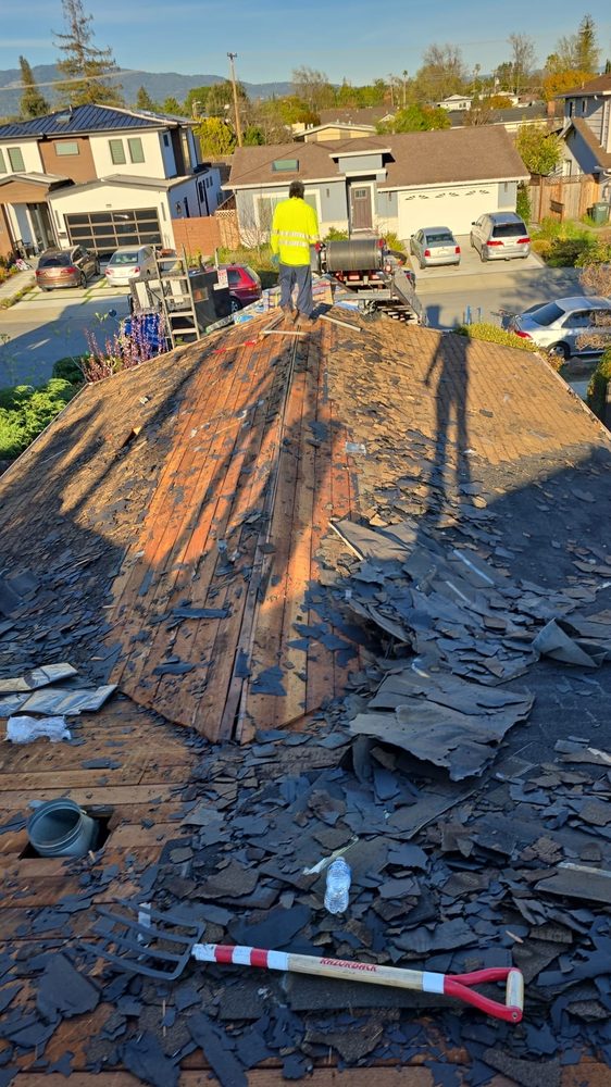 Slide of Acme Roofing Services