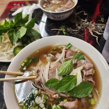 Pho T & L - Pho Tai chin large and pho tai chin kids bowl - Vietnamese Near Me - Kent, Washington Pho T & L - Pho Tai chin large and pho tai chin kids bowl - Vietnamese Near Me - Kent, Washington